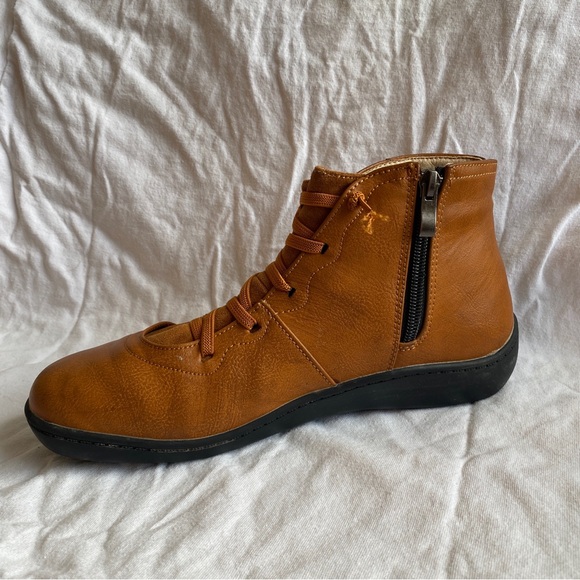 Leather ankle boots - Picture 4 of 4